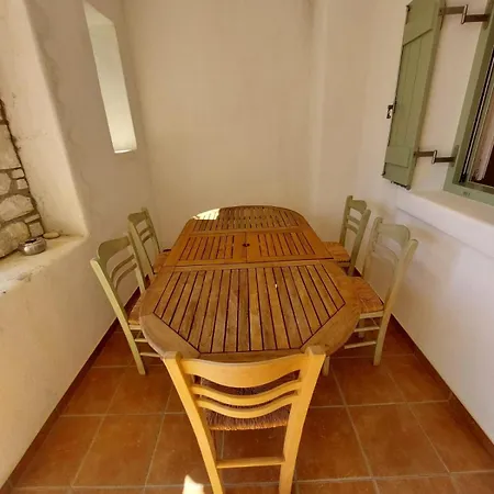 Casa vacanze Parostalkinghouse Piso Livadi